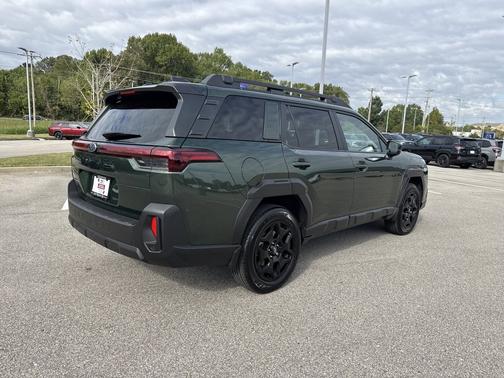 Deep Emerald Green Pearl 2026 Subaru Outback Limited
