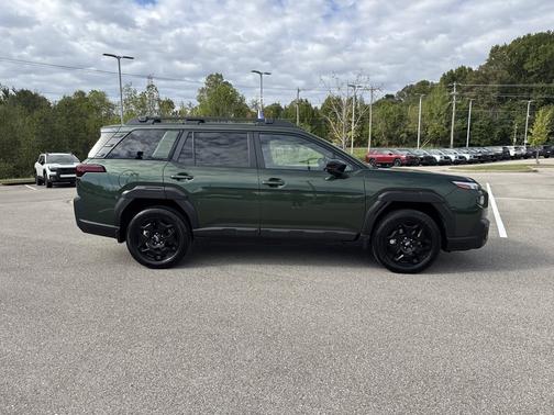 Deep Emerald Green Pearl 2026 Subaru Outback Limited