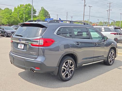 Magnetite Gray Metallic 2025 Subaru Ascent Limited