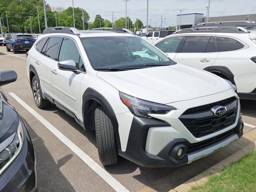 Crystal White Pearl 2025 Subaru Outback Touring