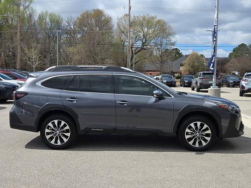 2025 Subaru Outback Touring