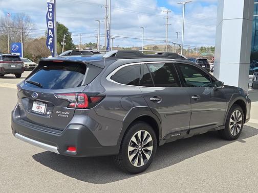 2025 Subaru Outback Touring