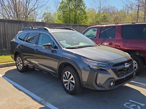 Magnetite Gray Metallic 2025 Subaru Outback Premium