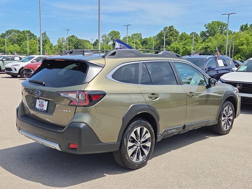 Autumn Green Metallic 2025 Subaru Outback Limited