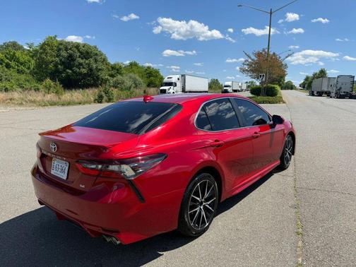 Supersonic Red 2021 Toyota Camry SE
