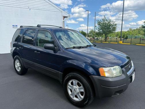 Blue 2003 Ford Escape XLT