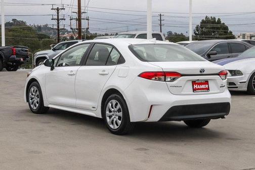 Ice 2024 Toyota Corolla Hybrid LE