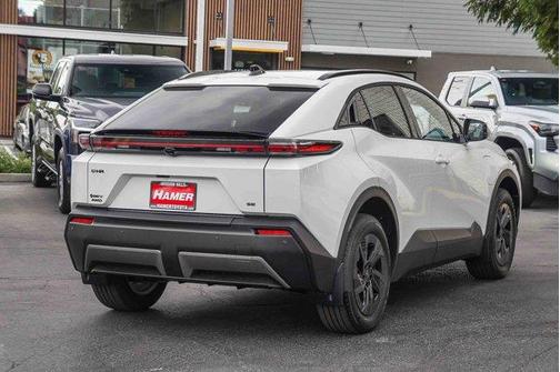 Wind Chill Pearl 2026 Toyota C-HR