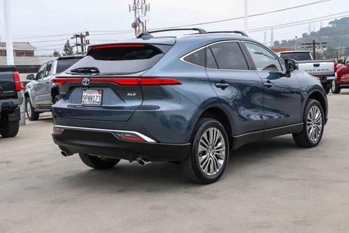 Coastal Gray 2024 Toyota Venza XLE