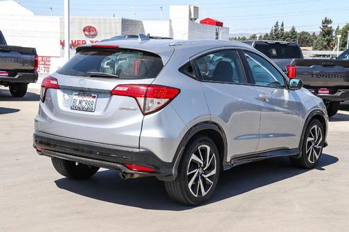 Lunar Silver Metallic 2019 Honda HR-V Sport