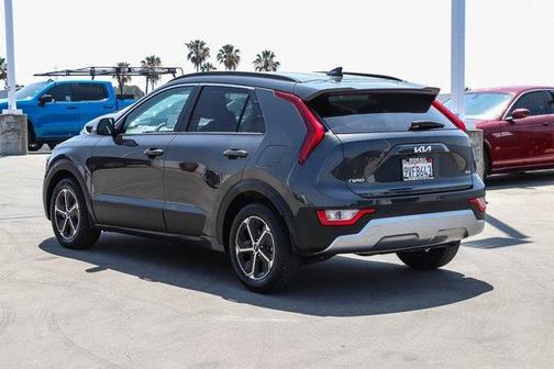 Gray 2025 Kia Niro EX