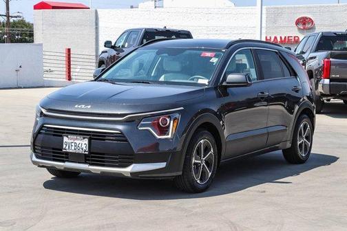 Gray 2025 Kia Niro EX