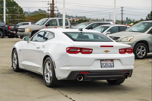 Summit White 2022 Chevrolet Camaro 1LT