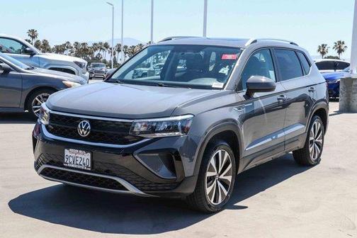 Pure Gray 2022 Volkswagen Taos 1.5T SE
