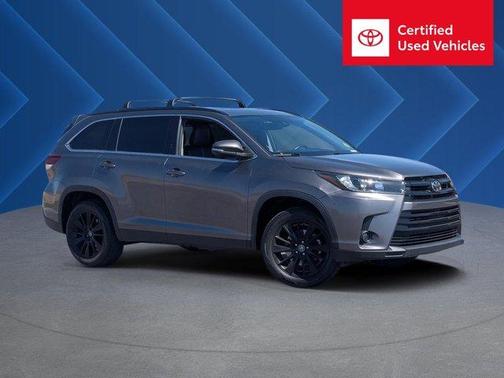 Predawn Gray Mica 2019 Toyota Highlander SE