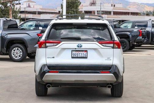 Pearl 2024 Toyota RAV4 Hybrid SE