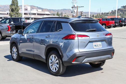 CELESTITE 2022 Toyota Corolla Cross LE