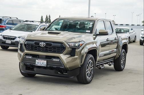 Bronze Oxide 2024 Toyota Tacoma TRD Sport