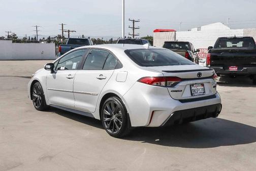 Classic Silver Metallic 2024 Toyota Corolla XSE