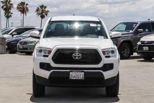 Ice 2023 Toyota Tacoma SR