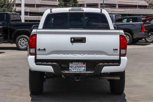 Ice 2023 Toyota Tacoma SR