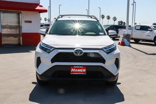 Ice 2023 Toyota RAV4 Hybrid LE