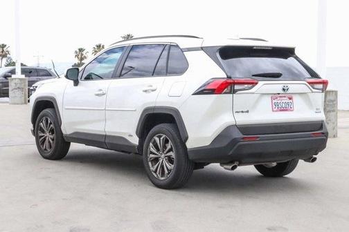 Blizzard Pearl 2022 Toyota RAV4 Hybrid XLE Premium
