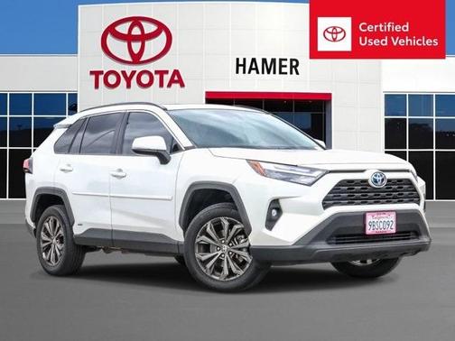 Blizzard Pearl 2022 Toyota RAV4 Hybrid XLE Premium