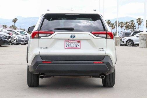 Blizzard Pearl 2022 Toyota RAV4 Hybrid XLE Premium