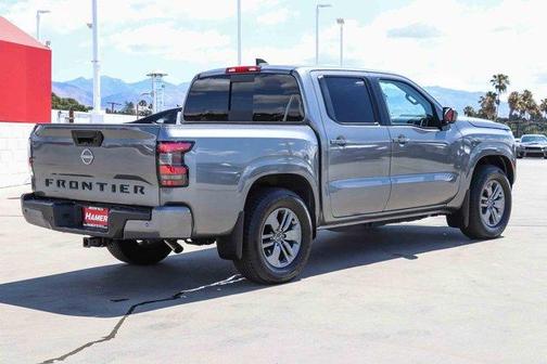 Gun Metallic 2025 Nissan Frontier SV