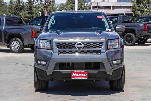 Gun Metallic 2025 Nissan Frontier SV