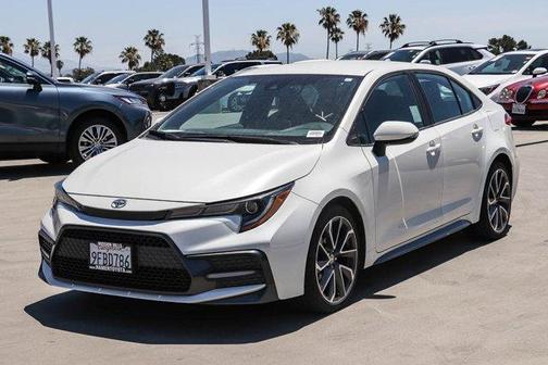Blizzard Pearl 2021 Toyota Corolla SE