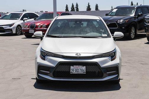 Blizzard Pearl 2021 Toyota Corolla SE
