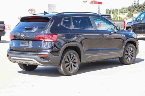 Deep Black Pearl Effect 2023 Volkswagen Taos 1.5T S
