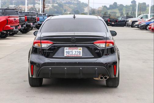 Midnight Black Metallic 2024 Toyota Corolla SE