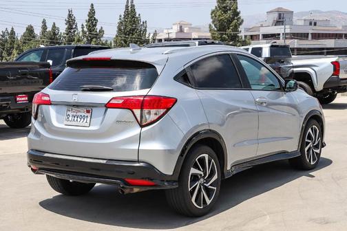 Lunar Silver Metallic 2019 Honda HR-V Sport