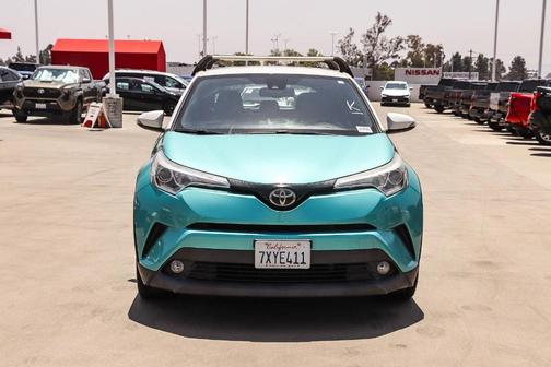 Iceberg / Radiant Green Mica 2018 Toyota C-HR XLE Premium