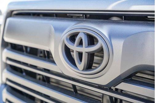 Magnetic Gray Metallic 2026 Toyota Tundra SR5