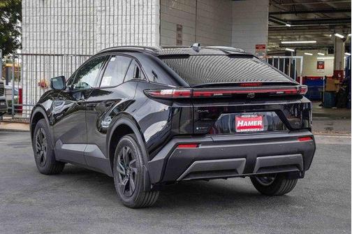 Midnight Black Metallic 2026 Toyota C-HR