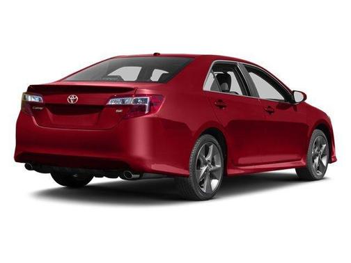 Super White 2013 Toyota Camry SE