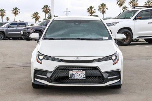 Blizzard Pearl 2020 Toyota Corolla SE