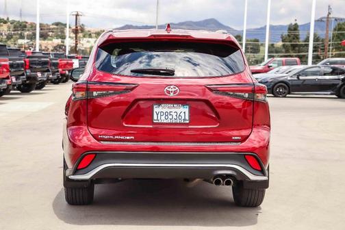 Ruby Flare Pearl 2024 Toyota Highlander XSE