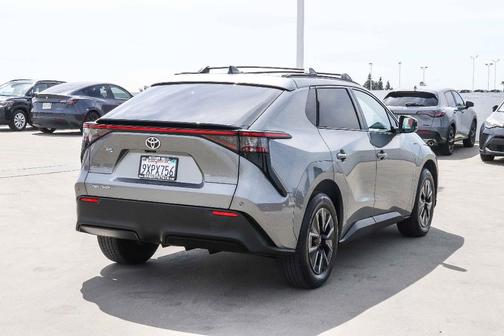 Metal 2026 Toyota bZ XLE
