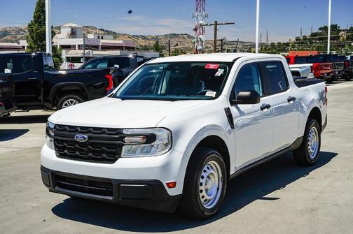 Oxford White 2022 Ford Maverick XL