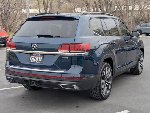 Tourmaline Blue Metallic 2022 Volkswagen Atlas 3.6L SE w/Technology