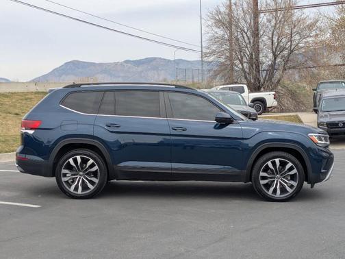 Tourmaline Blue Metallic 2022 Volkswagen Atlas 3.6L SE w/Technology