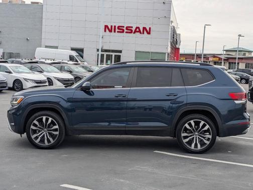 Tourmaline Blue Metallic 2022 Volkswagen Atlas 3.6L SE w/Technology