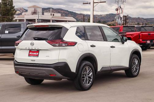 Glacier White 2023 Nissan Rogue S