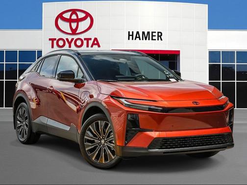 Tandoori w/Midnight Black Metallic Roof 2026 Toyota C-HR XSE