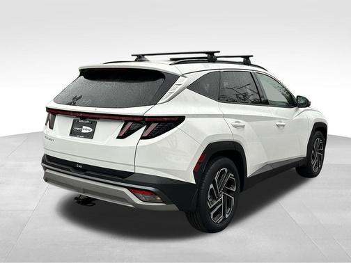 White Pearl 2025 Hyundai TUCSON Limited